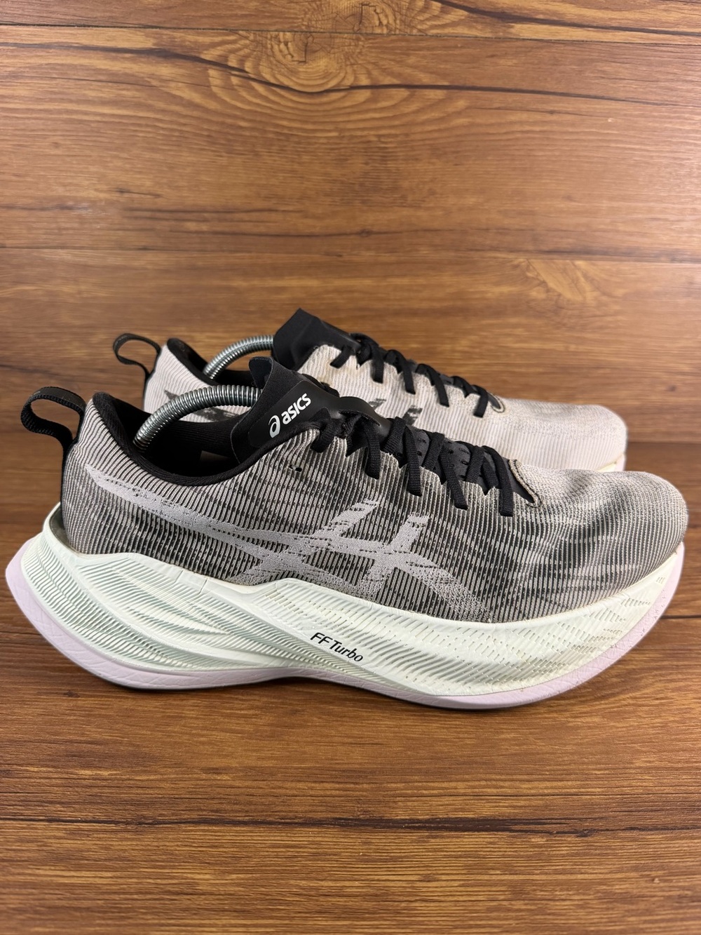 Asics Superblast Running Shoes Men’s Size 11.5 Athletic Sneakers